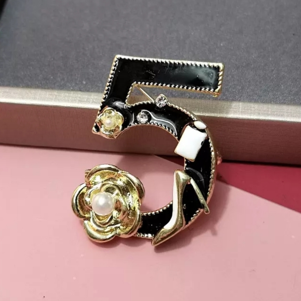 #5 Flower Brooch Enamel Pin